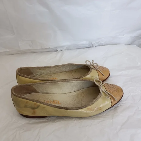 Chanel ballet flats cap toe size 37.5 patent